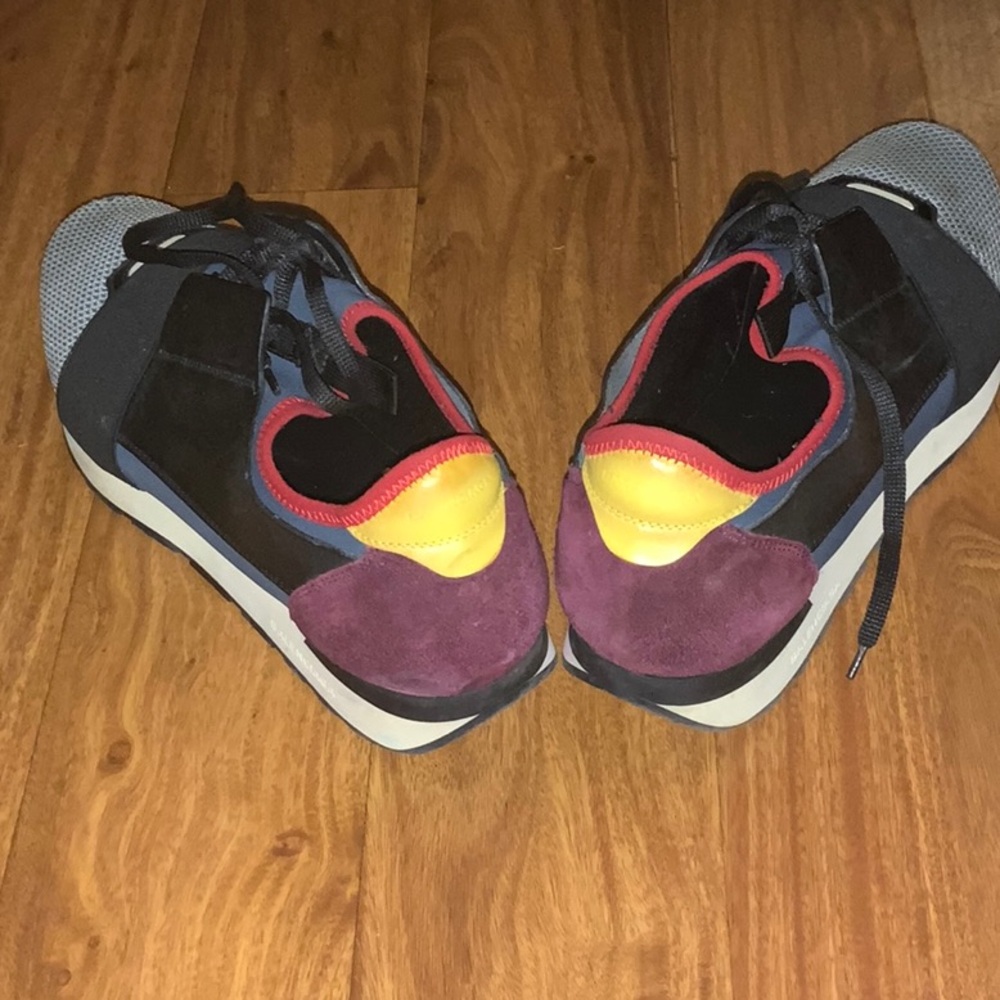Balenciaga Race Runners fashion sneakers with cosmetic issues pictured. Sz. 10. - Picture 6 of 8